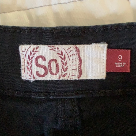 Black jean shorts - Picture 3 of 3